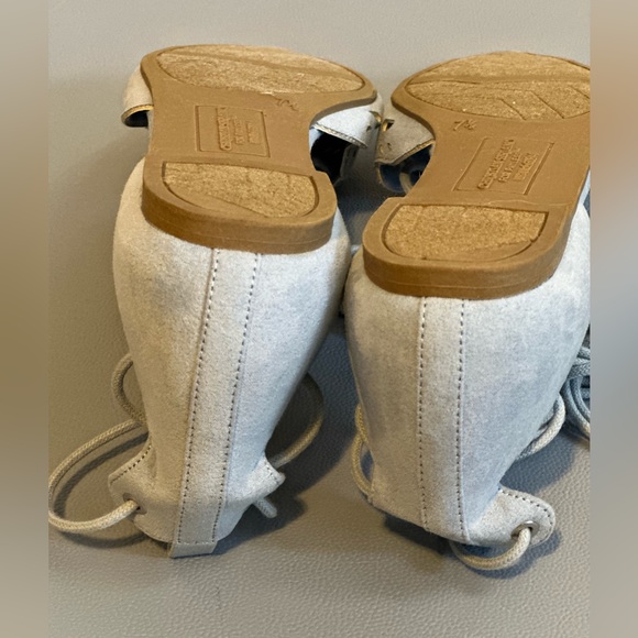 NWOT Christian Siriano Blue Suede Flats! - Picture 5 of 9